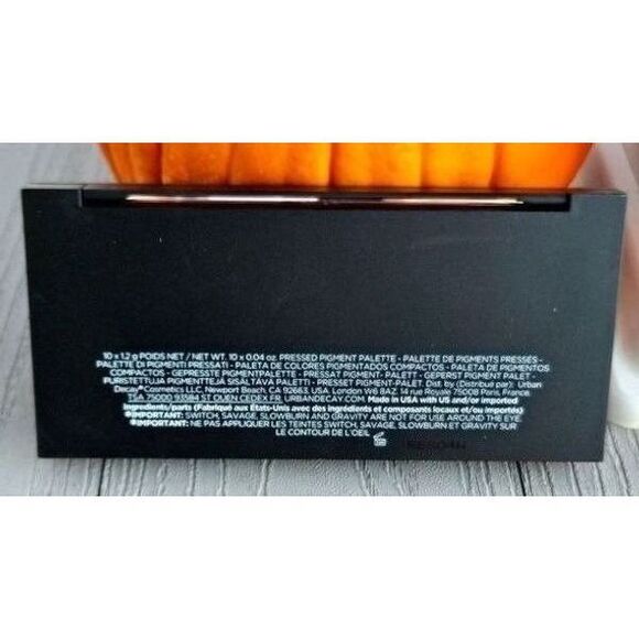 URBAN DECAY WIRED FACE, BODY & EYESHADOW 10 PAN PALETTE - Picture 5 of 8